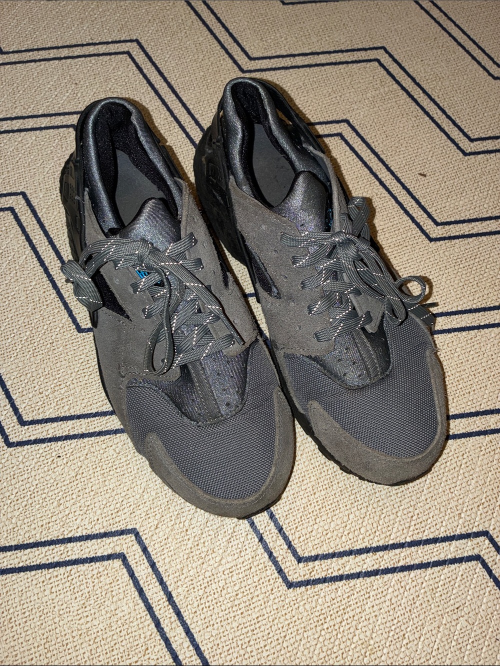 Nike Air Huarache Dark Grey